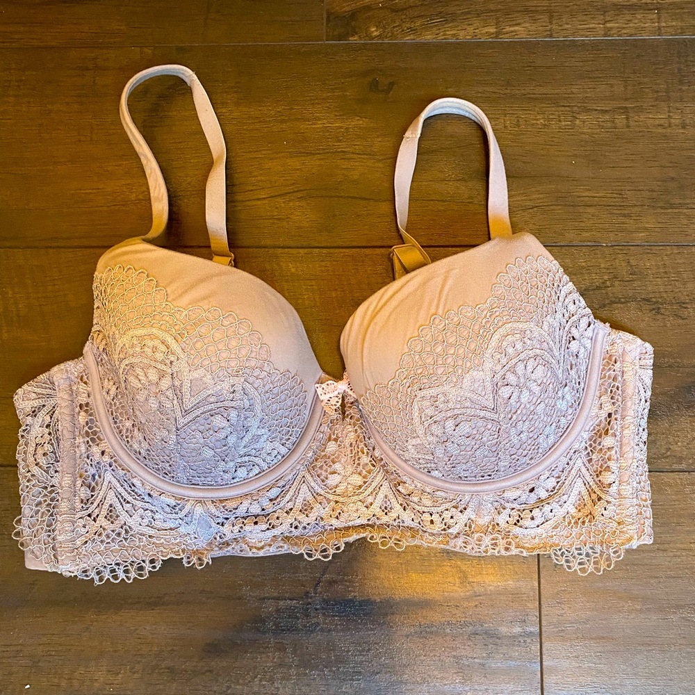 VS Body by Victoria lined Demi bra. Size 36C.